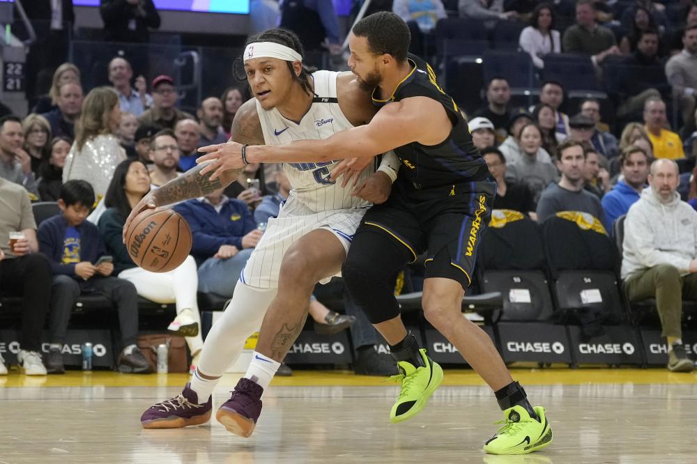 赛中却遭遇 赛中却遭遇