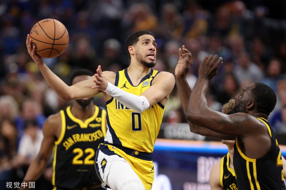 他既能在无 他既能在无